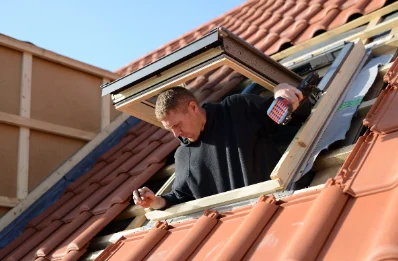 Pose de fenêtres de toit Velux à Bascons